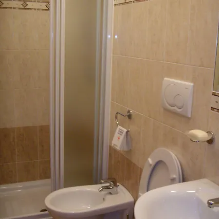 Privato Simone