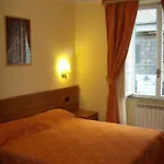 Privato Simone Frühstückspension 4*
